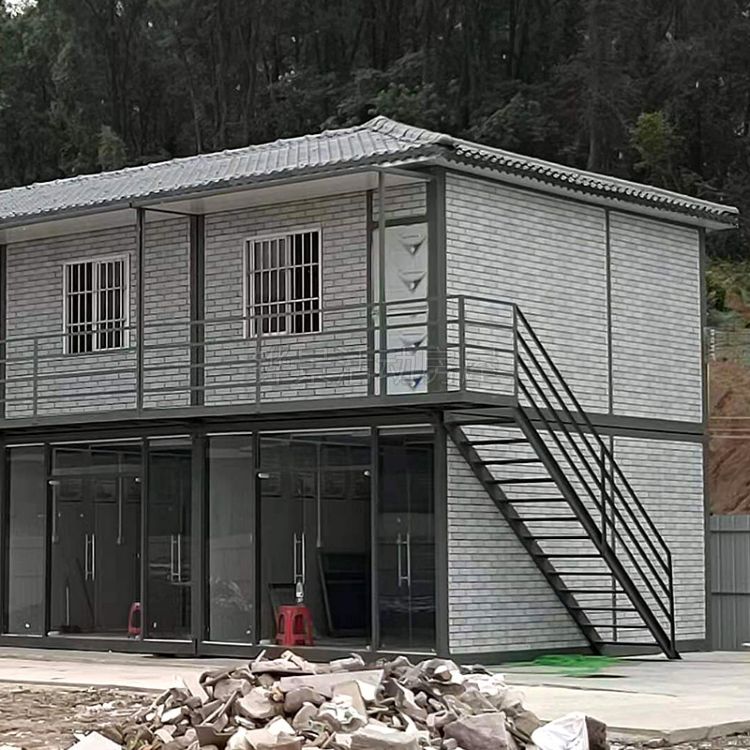 加蓋四面坡頂集裝箱房屋(圖5)